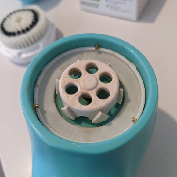 Clarisonic - Picture 4 of 7